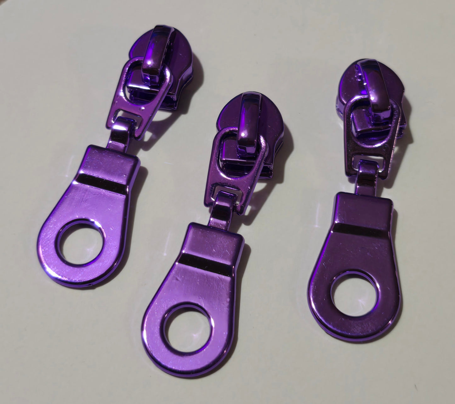 Size 5# purple metallic teeth zipper tape BLACK AND WHITE