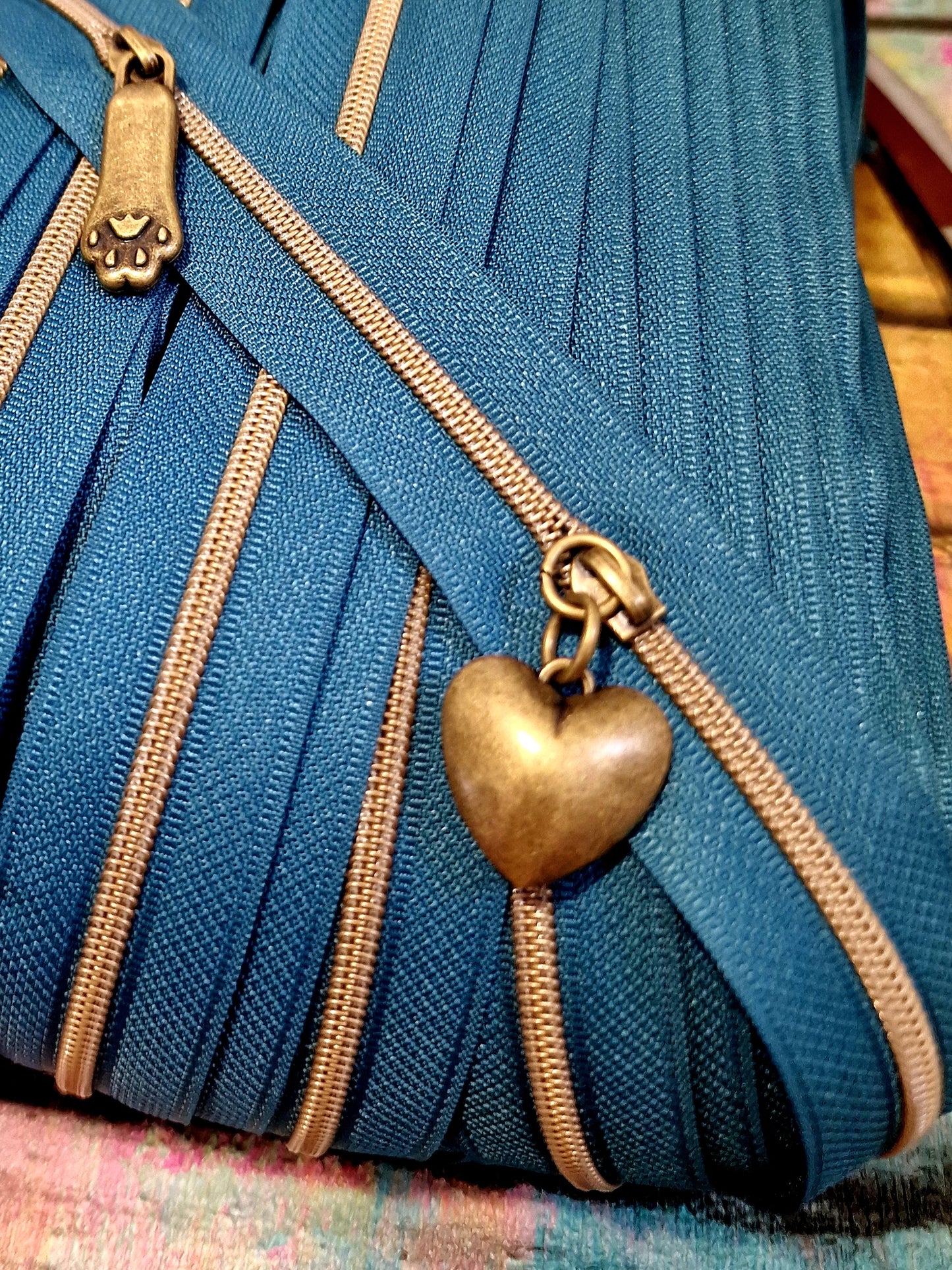 Size 3 Zipper tape TEAL ORDEAL WITH ANTIQUE BRASS TEETH