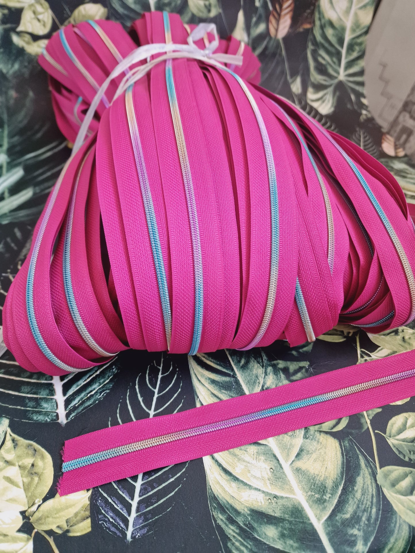 Size 3 Zipper tape HOT PINK RAINBOW TEETH