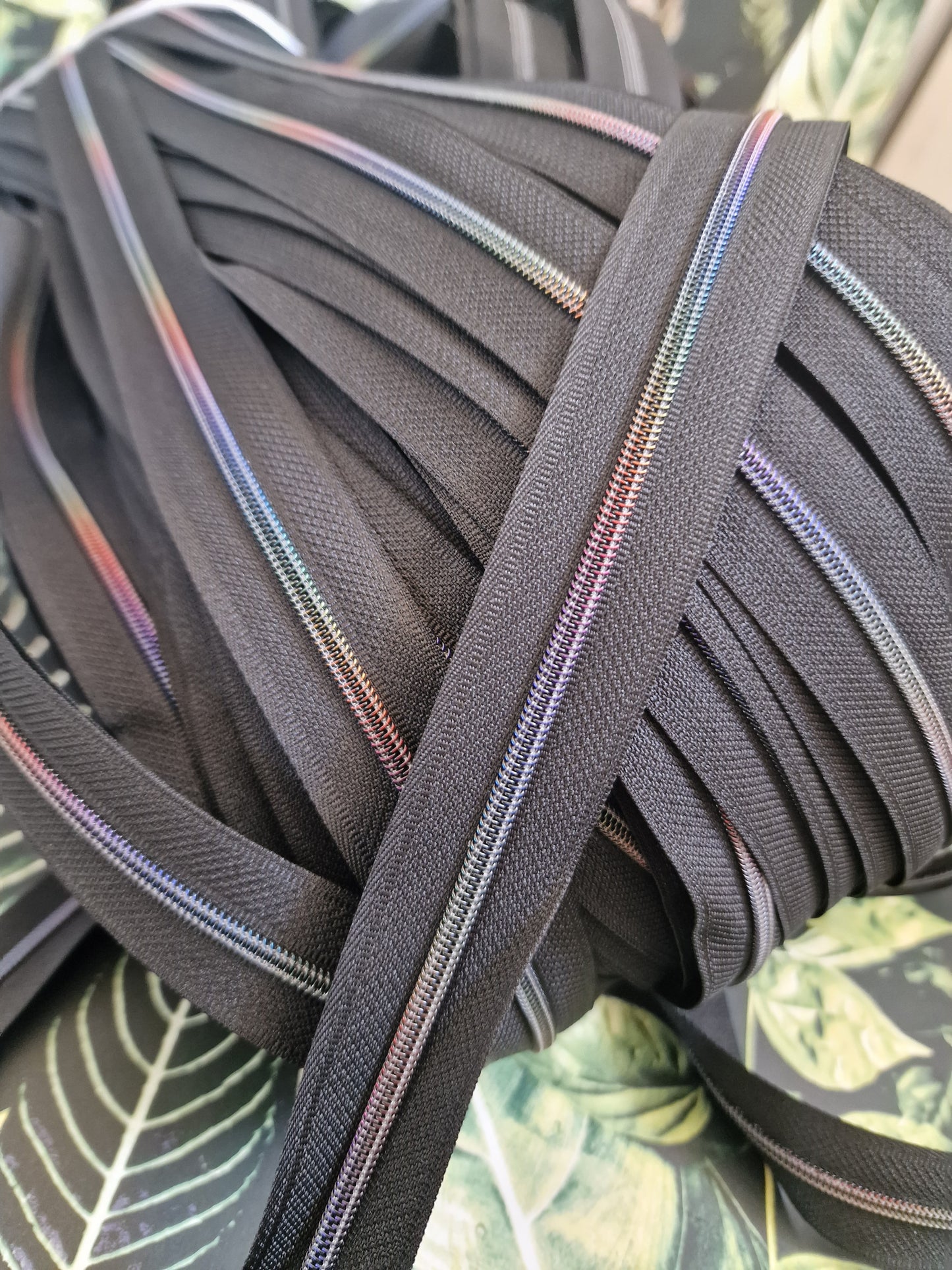 Size 3 Zipper tape BLACK OIL DARK RAINBOW TEETH