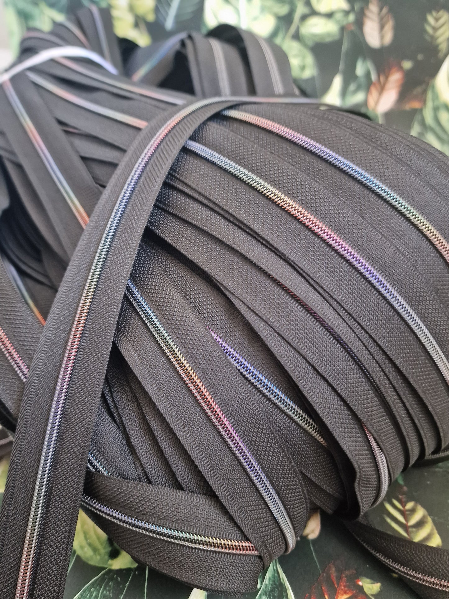 Size 3 Zipper tape BLACK OIL DARK RAINBOW TEETH