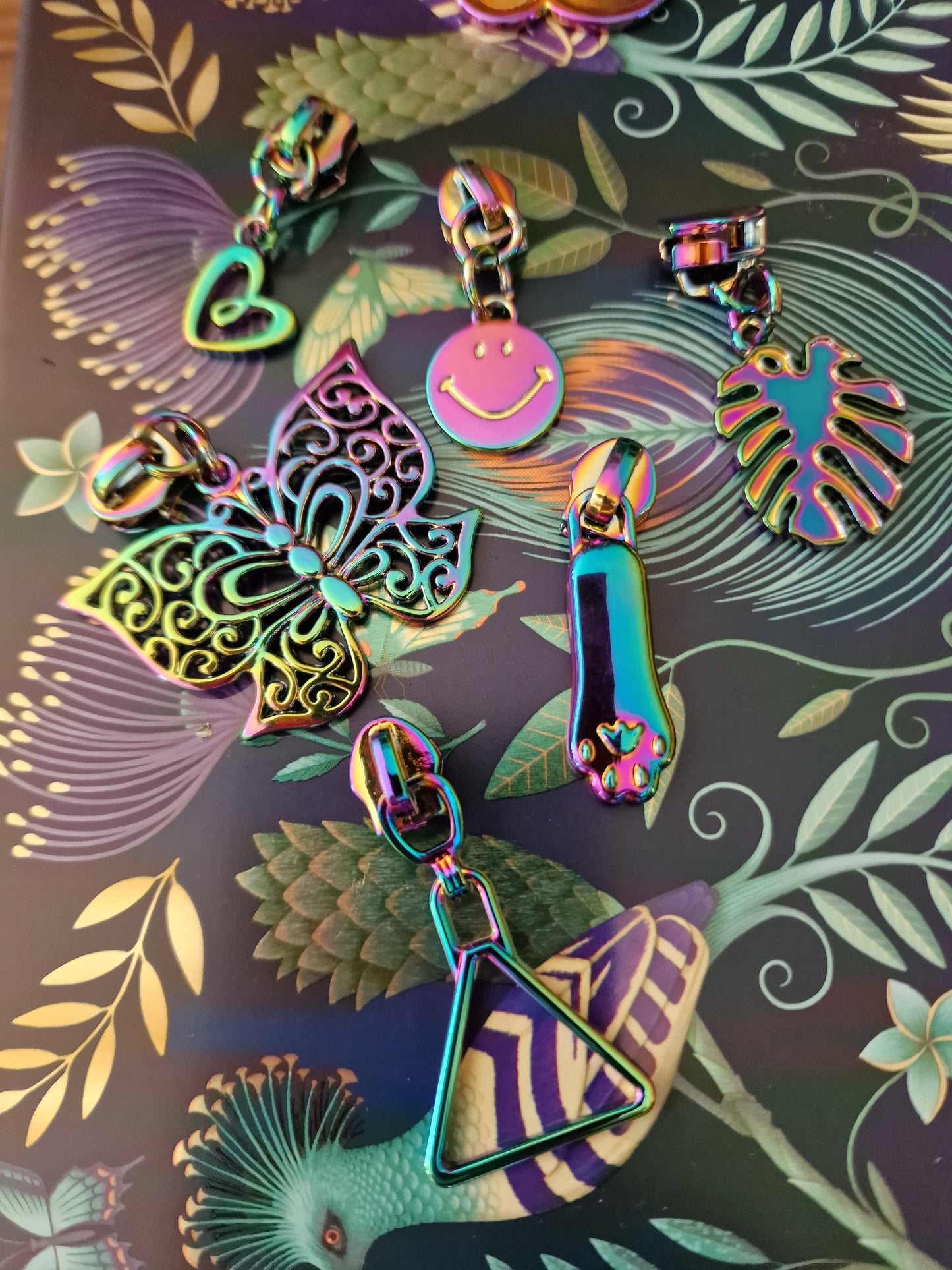 Size 5# rainbow KITTY PAW zipper pulls