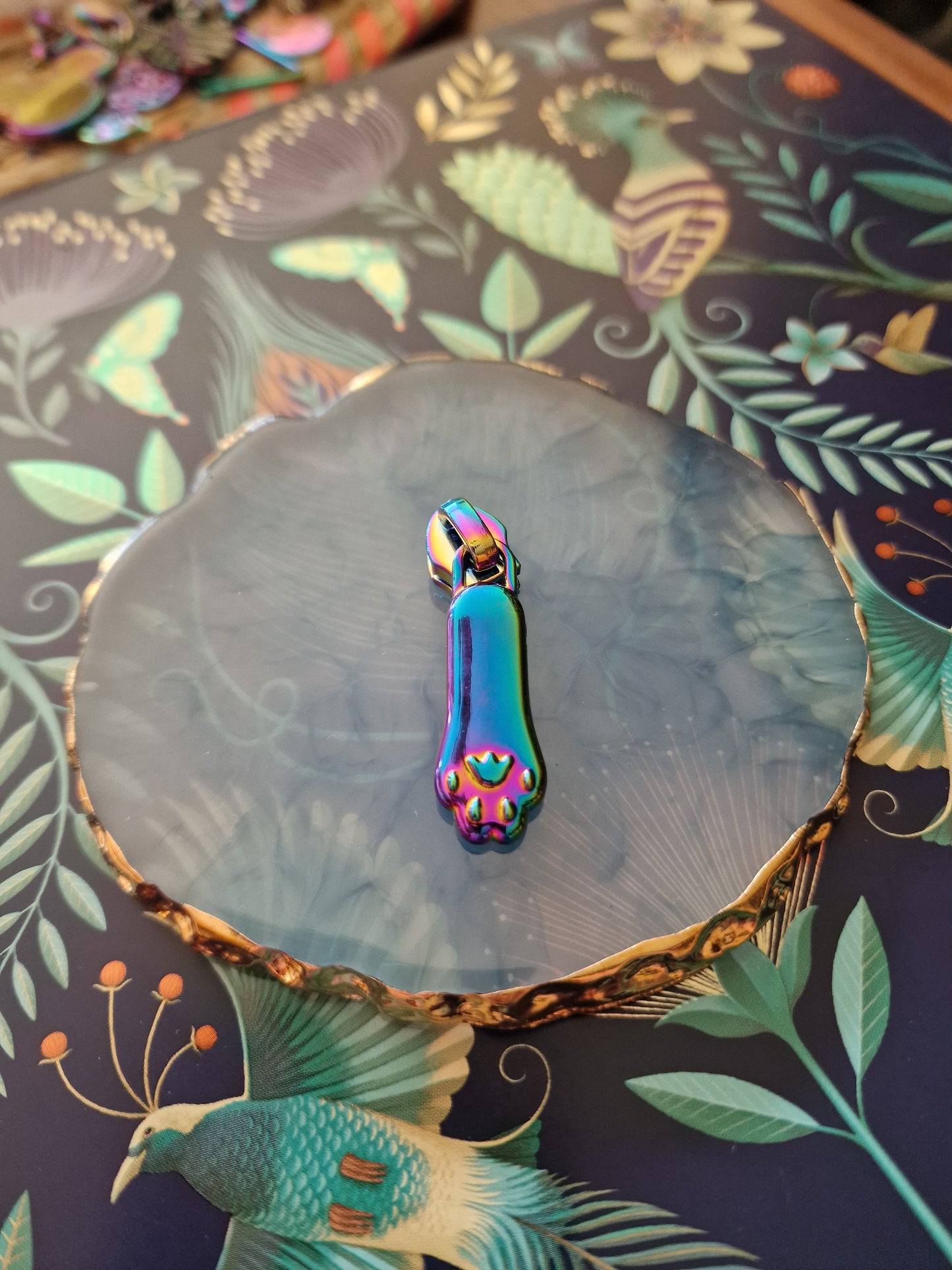 Size 5# rainbow KITTY PAW zipper pulls