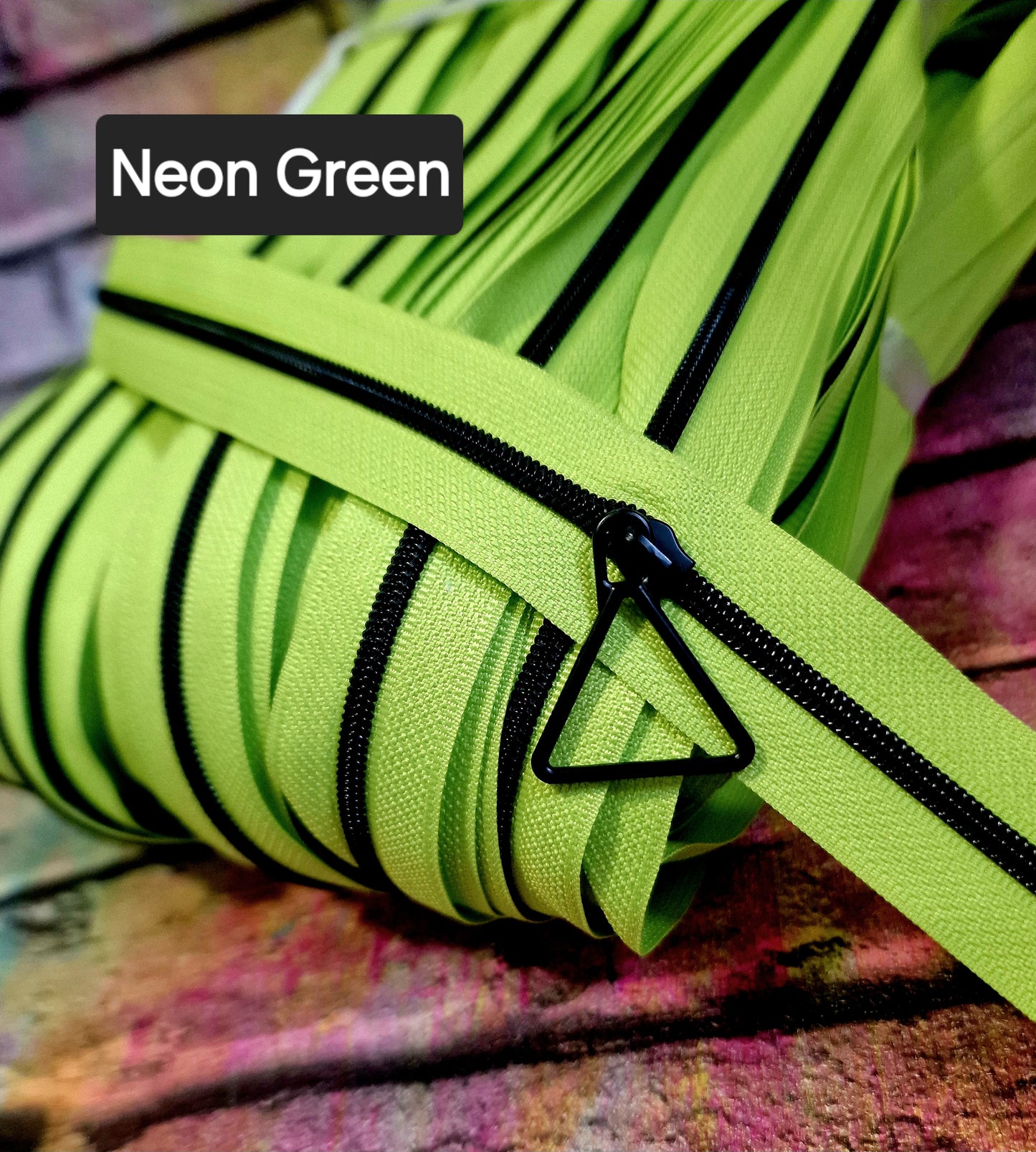 Size 3# zip pulls TRIANGLE ANTIQUE BRASS and Matt BLACK