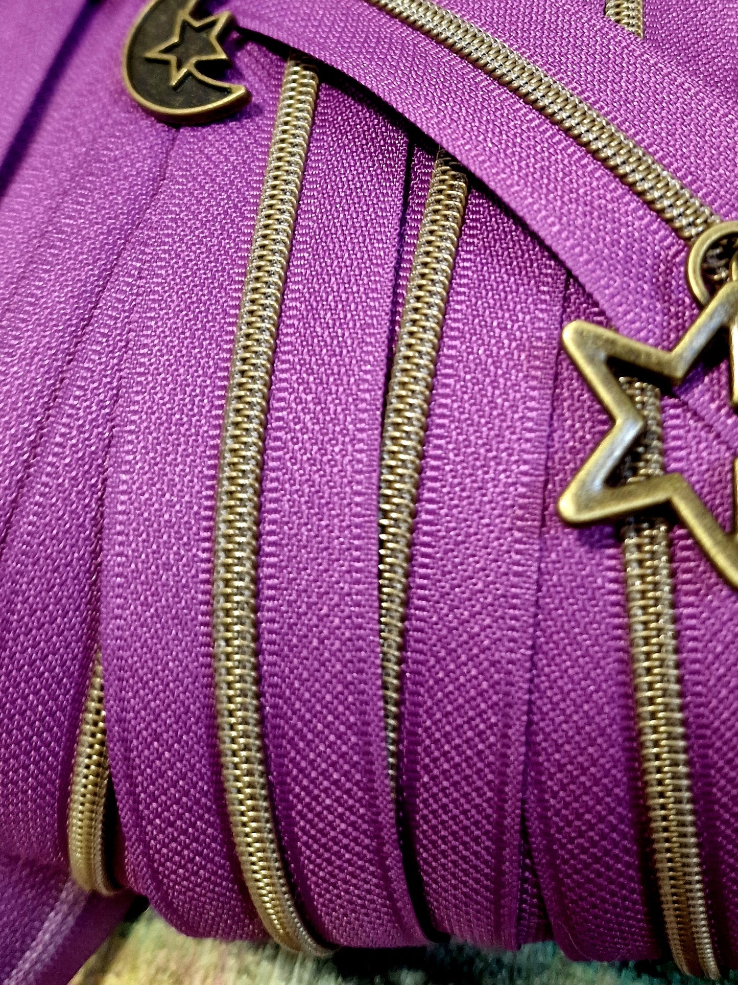 Size 3# zip pulls CHUNKY STAR ANTIQUE BRASS and MATT BLACK