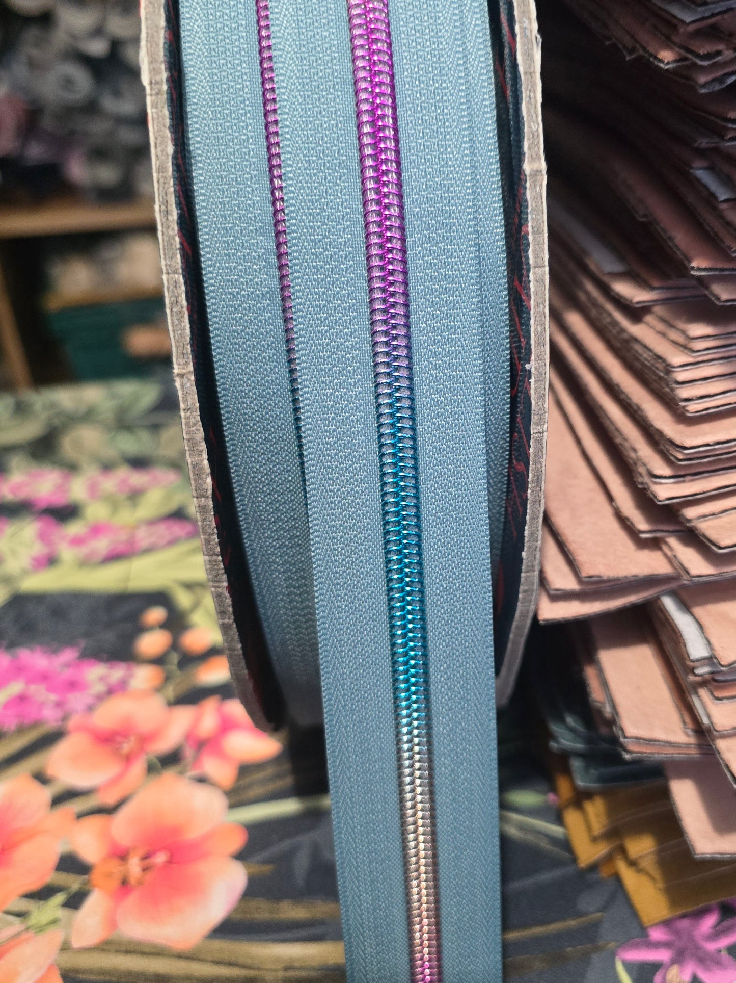 SIZE 5# duck egg blue Rainbow Teeth continuous zipper tape