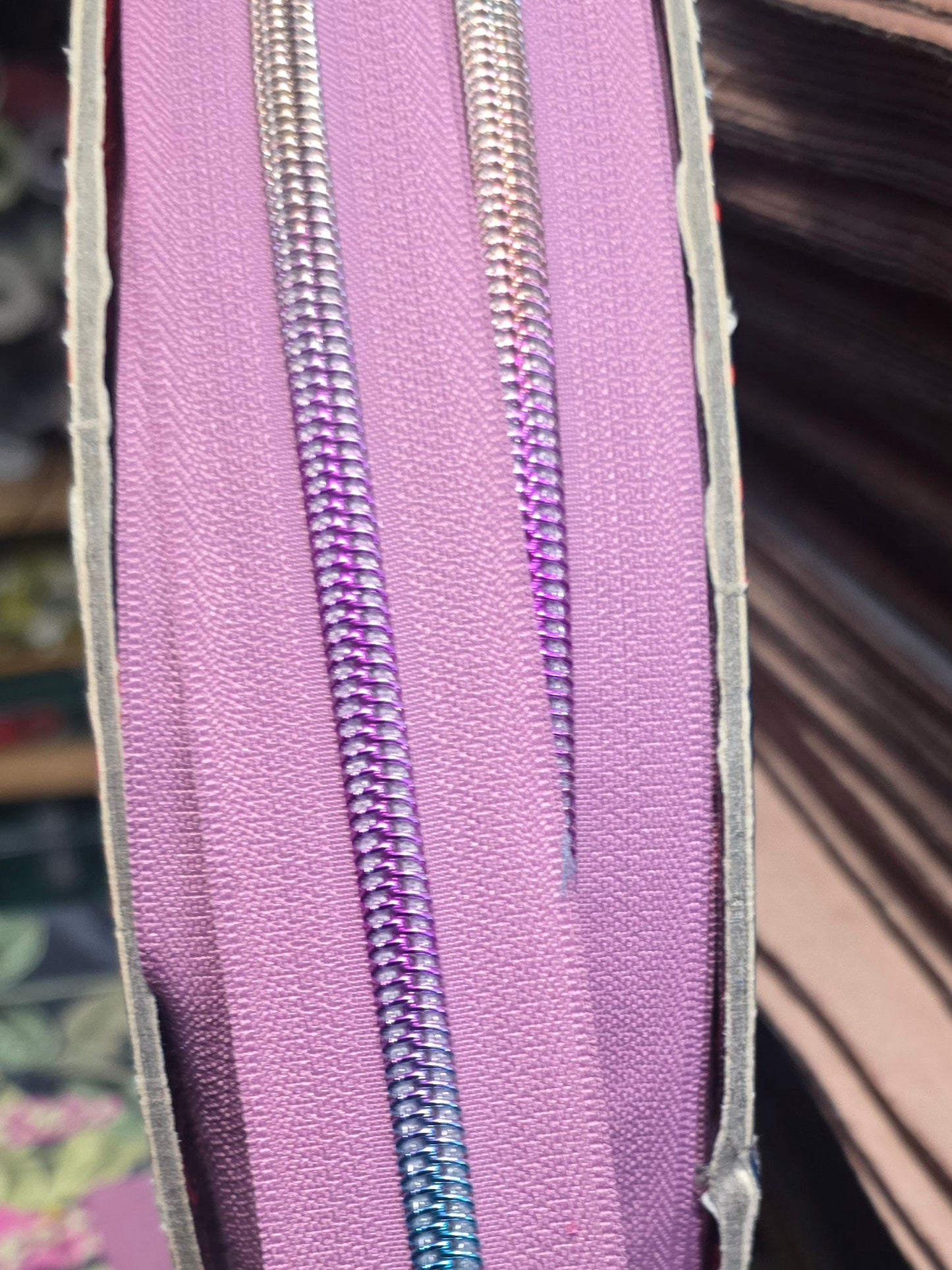 SIZE 5# Lilac Rainbow Teeth continuous zipper tape