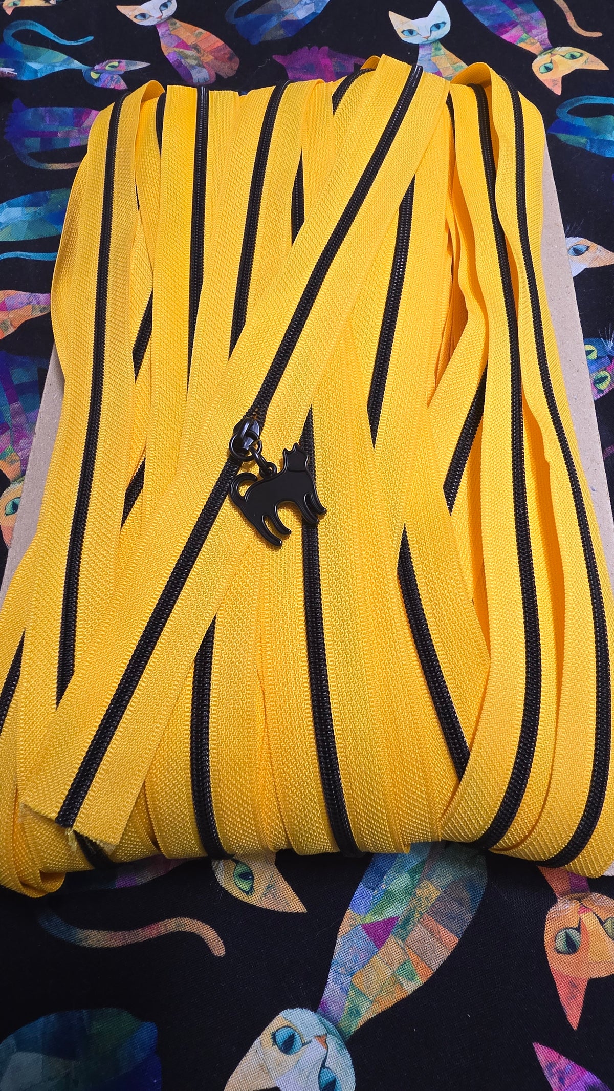 Size 3# Black teeth NEON CANARY YELLOW continuous zipper tape