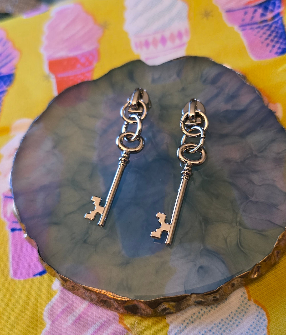 Size 3 zip pull SILVER VINTAGE KEY