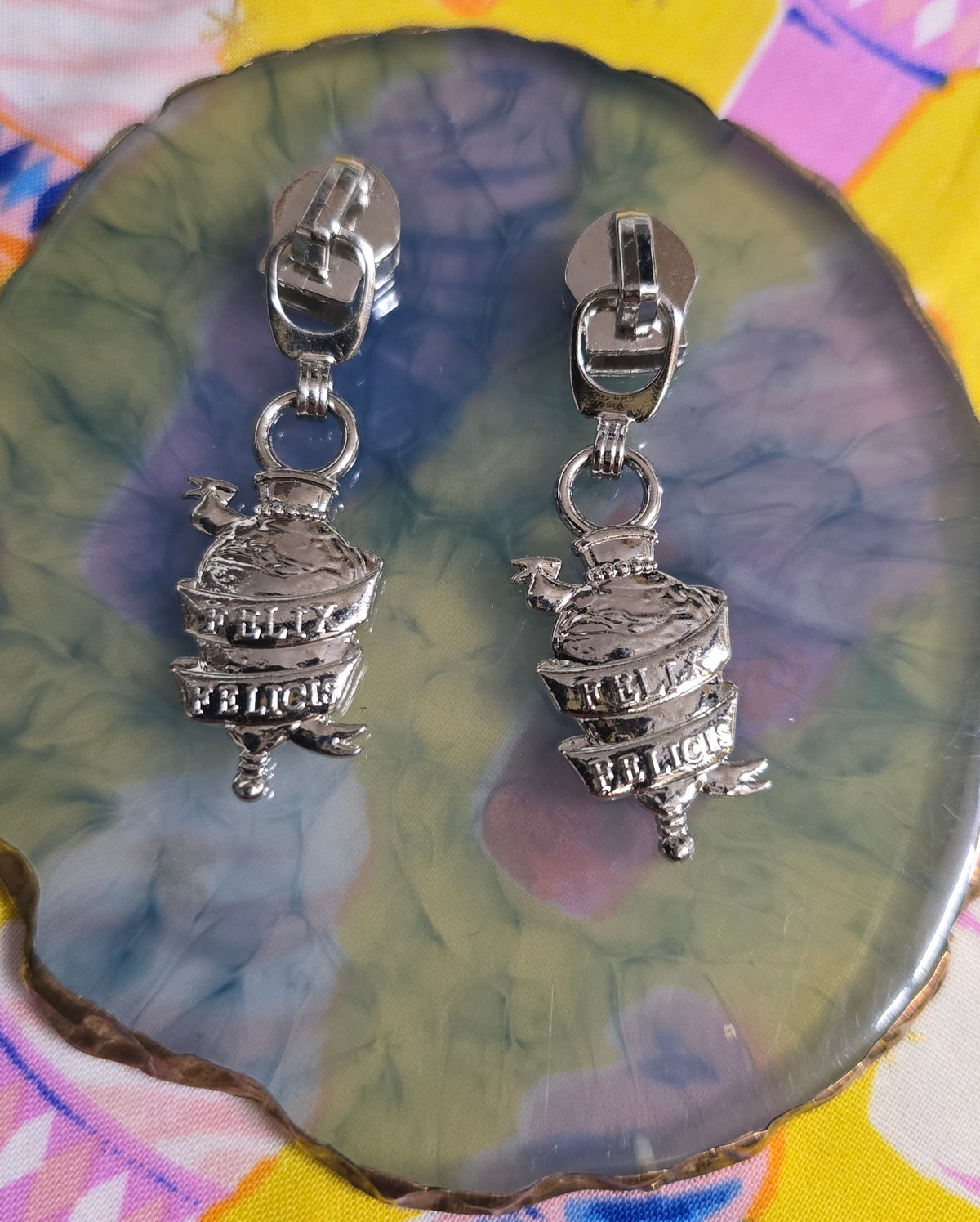 Size 5# POTION BOTTLE zip pulls SALE