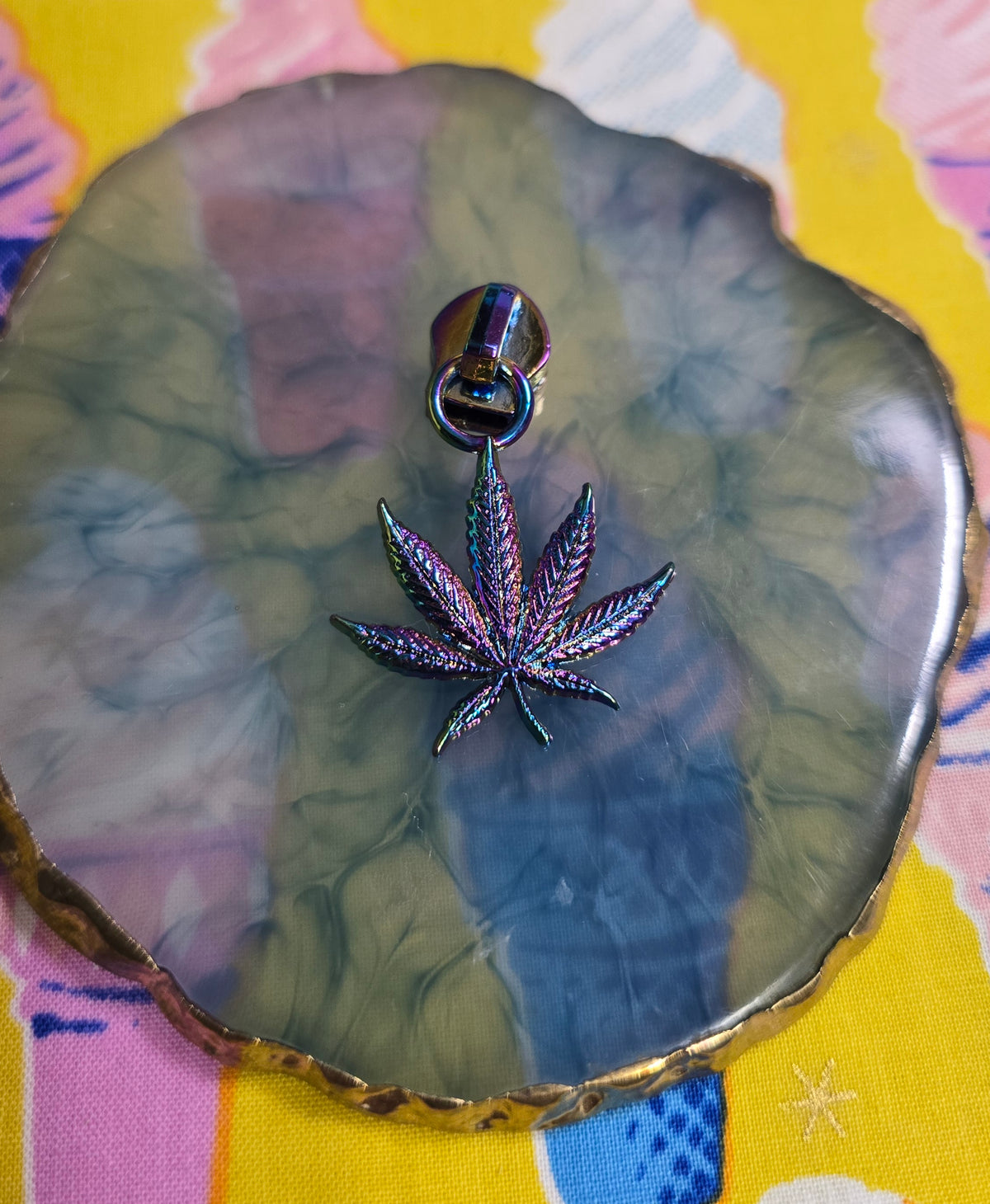 Size 5# HEMP LEAF zip pulls SALE