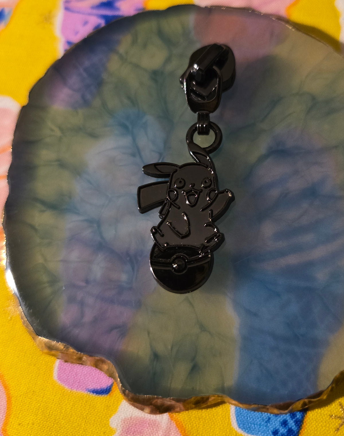 Size 5# Pokeball ANIME zip pulls SALE