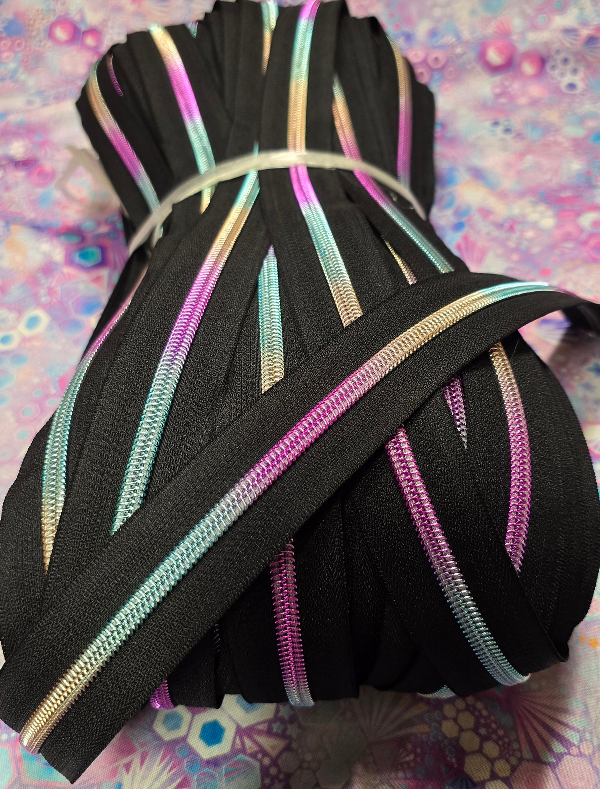 SIZE 5# Black Rainbow Teeth continuous zipper tape