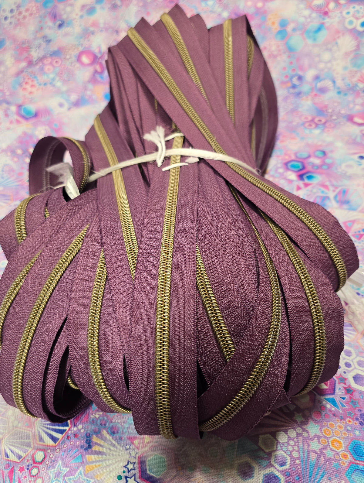 SIZE 5# Mulled Mauve Antique brass Teeth continuous zipper tape