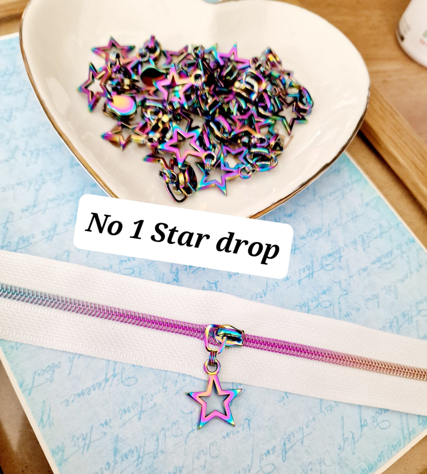 Size 3 zip pull Star Drop