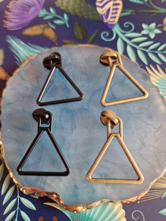 Size 3# zip pulls TRIANGLE ANTIQUE BRASS and Matt BLACK