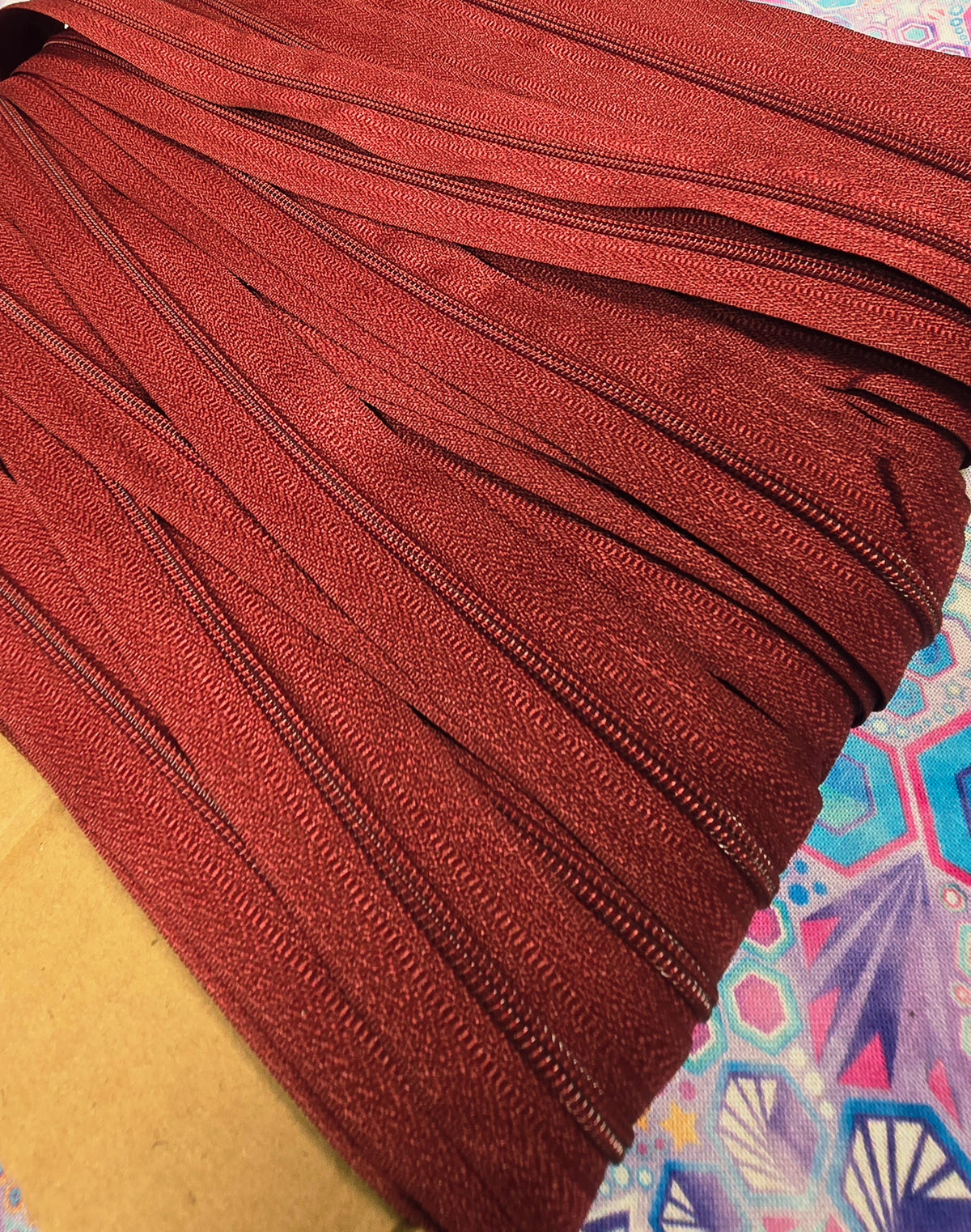 Size 3# one colour zipper tape BURGUNDY 1m pieces
