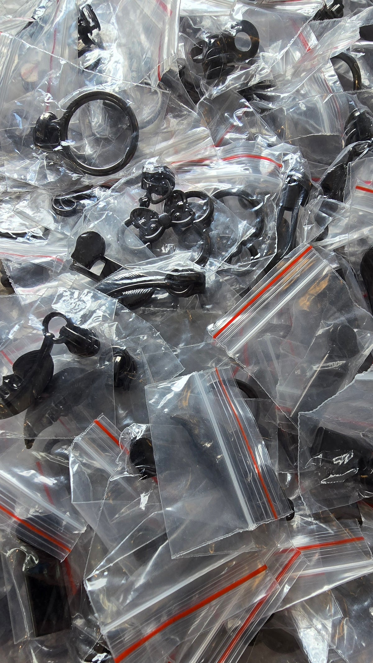 Pack of 10 RANDOM MIX size 3# GUN METAL Zip pulls