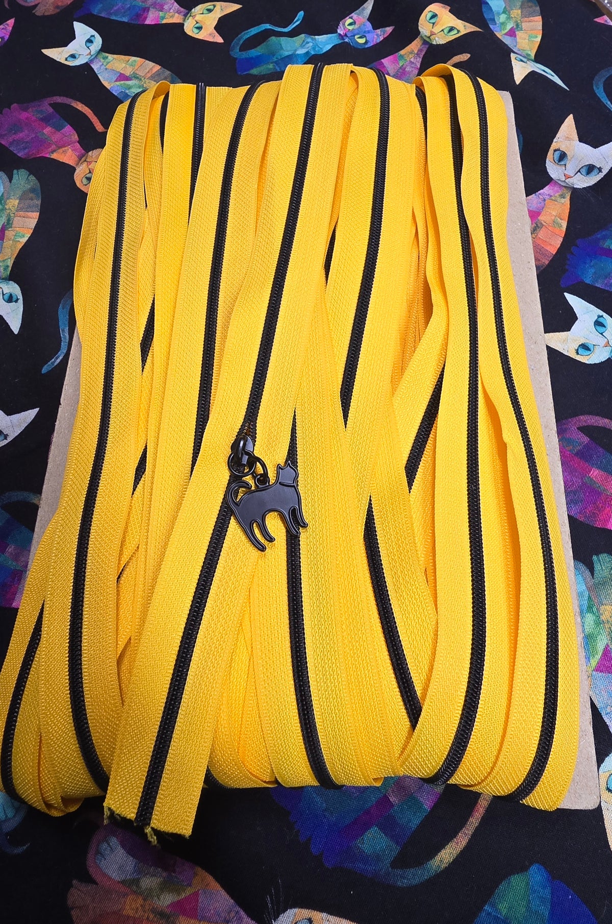 Size 3# Black teeth NEON CANARY YELLOW continuous zipper tape