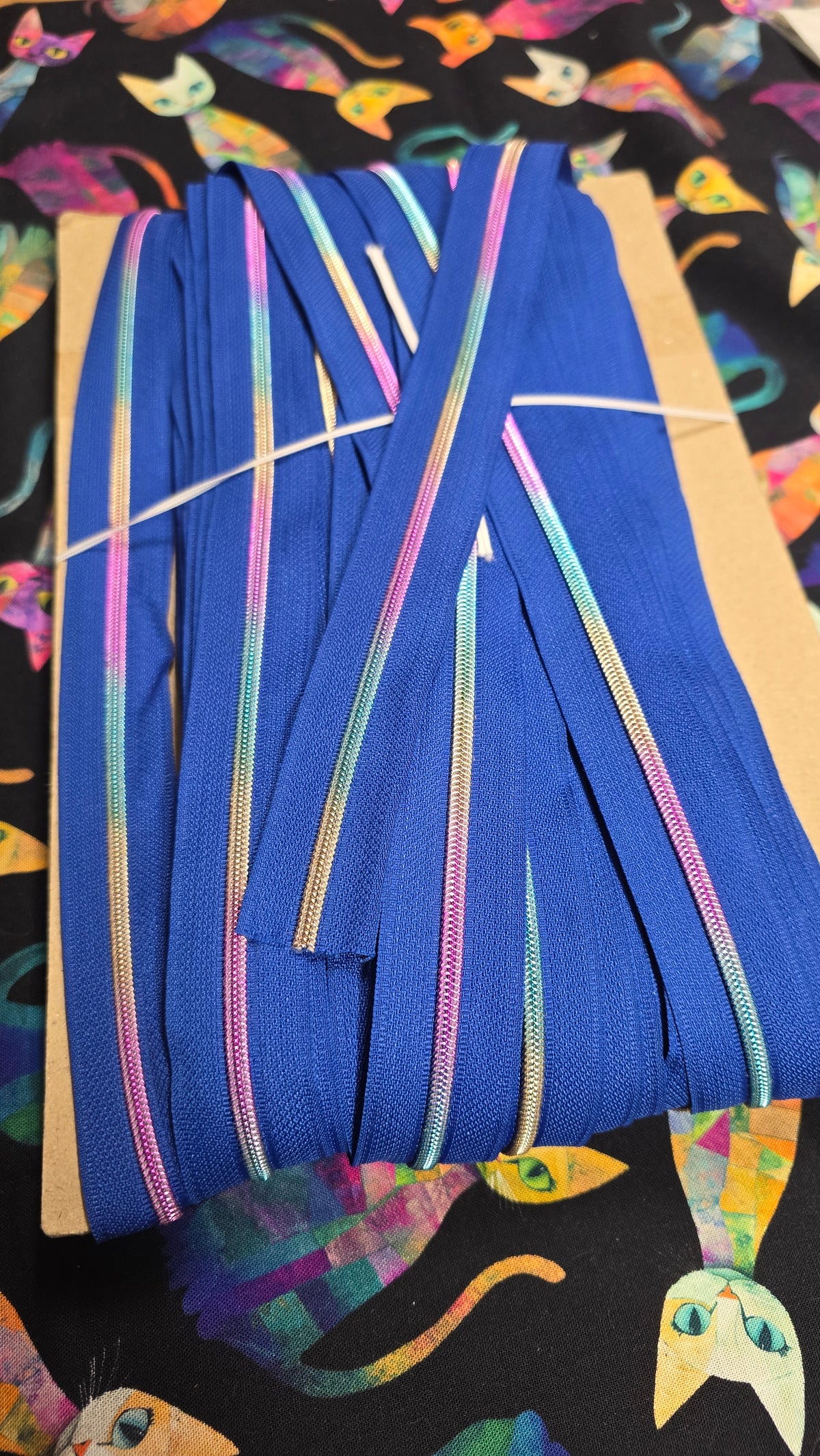 Size 3# Rainbow teeth ROYAL INK BLUE continuous zipper tape