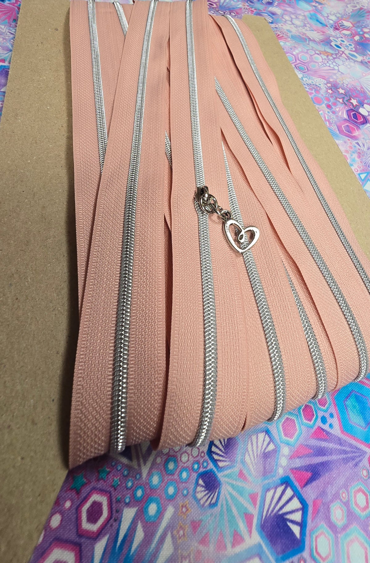 Size 3# Silver teeth PASTEL PEACH continuous zipper tape