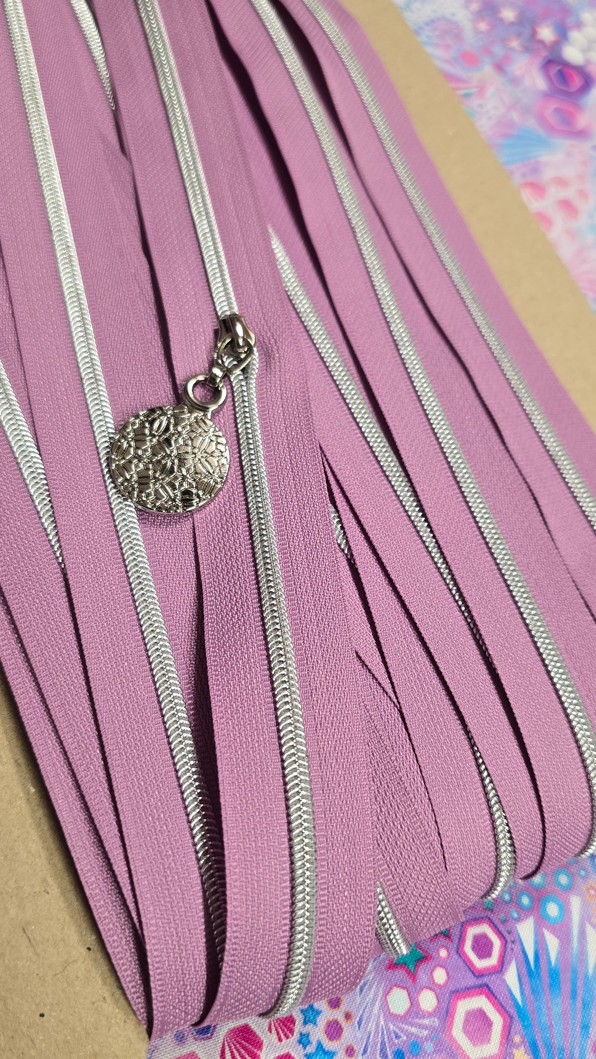 Size 3# Silver teeth PASTEL LAVENDER continuous zipper tape