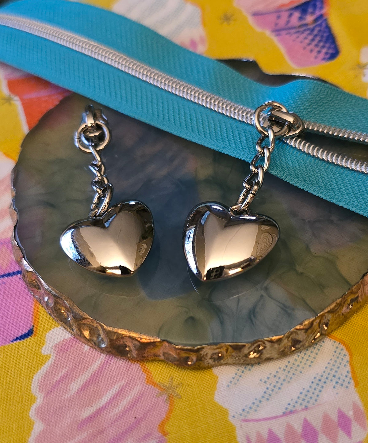 Size 3 zip pull SILVER chunky heart