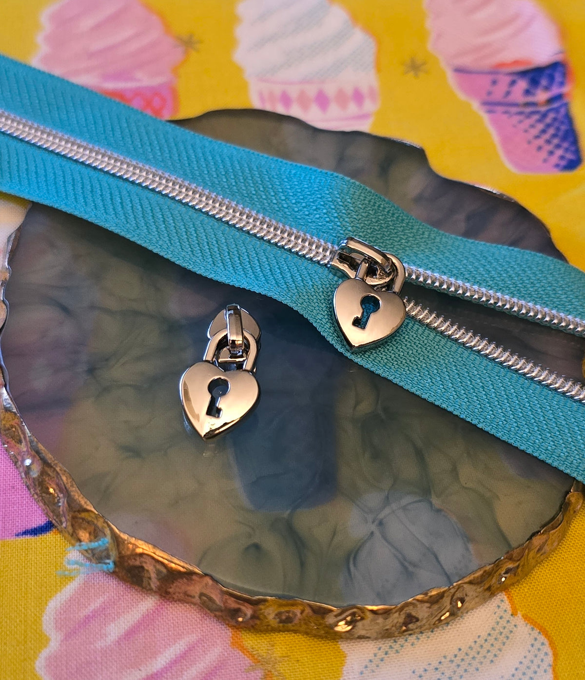 Size 3 zip pull SILVER HEART PADLOCK