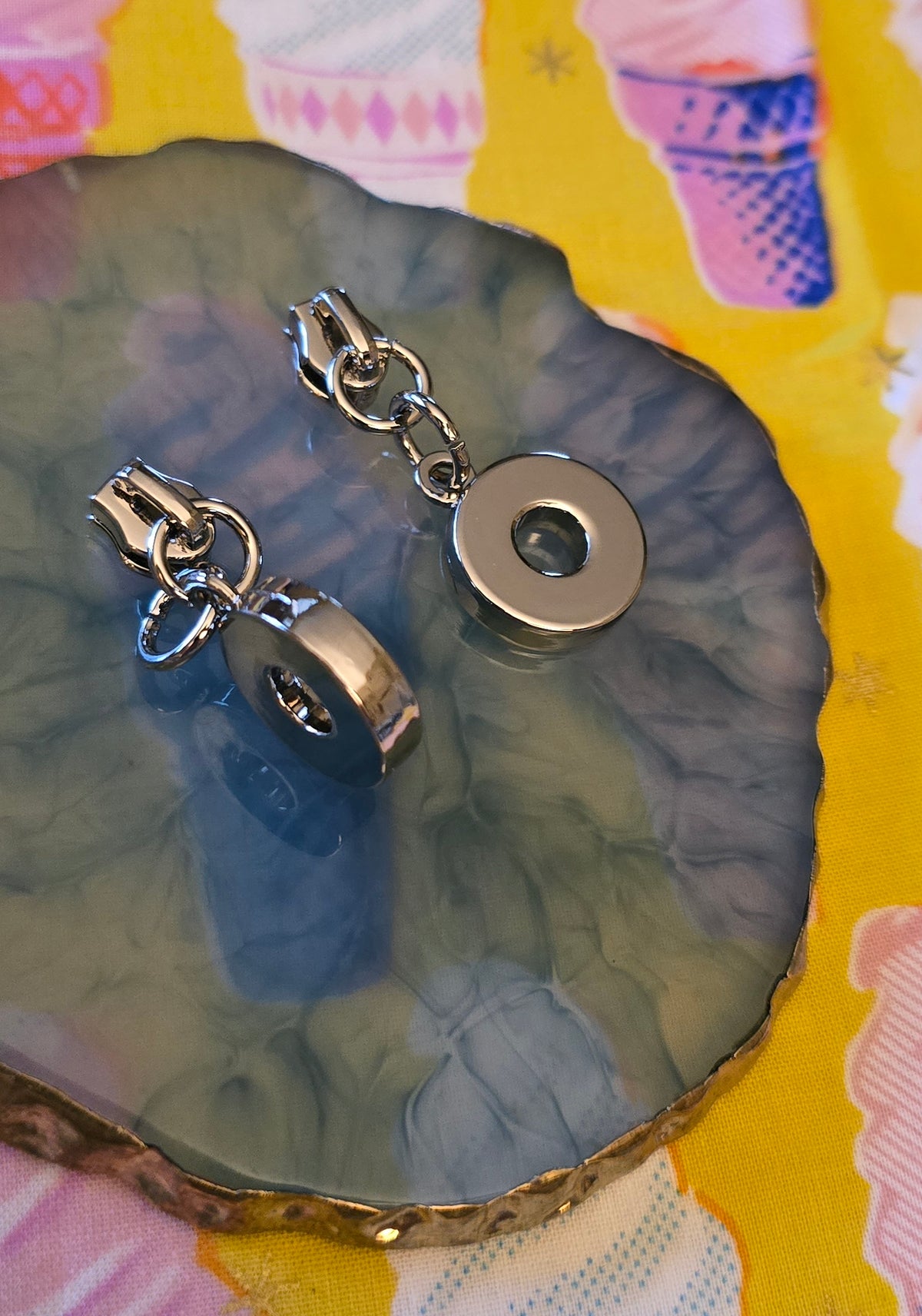 Size 3 zip pull SILVER CHUNKY CIRCLE LOOP