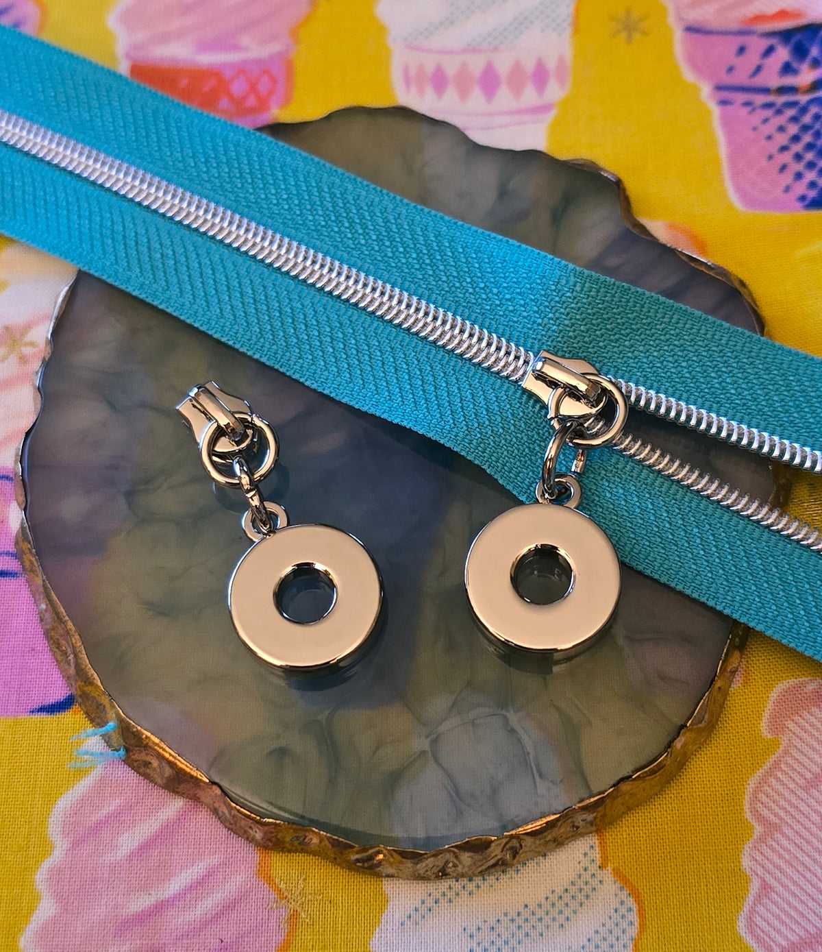 Size 3 zip pull SILVER CHUNKY CIRCLE LOOP