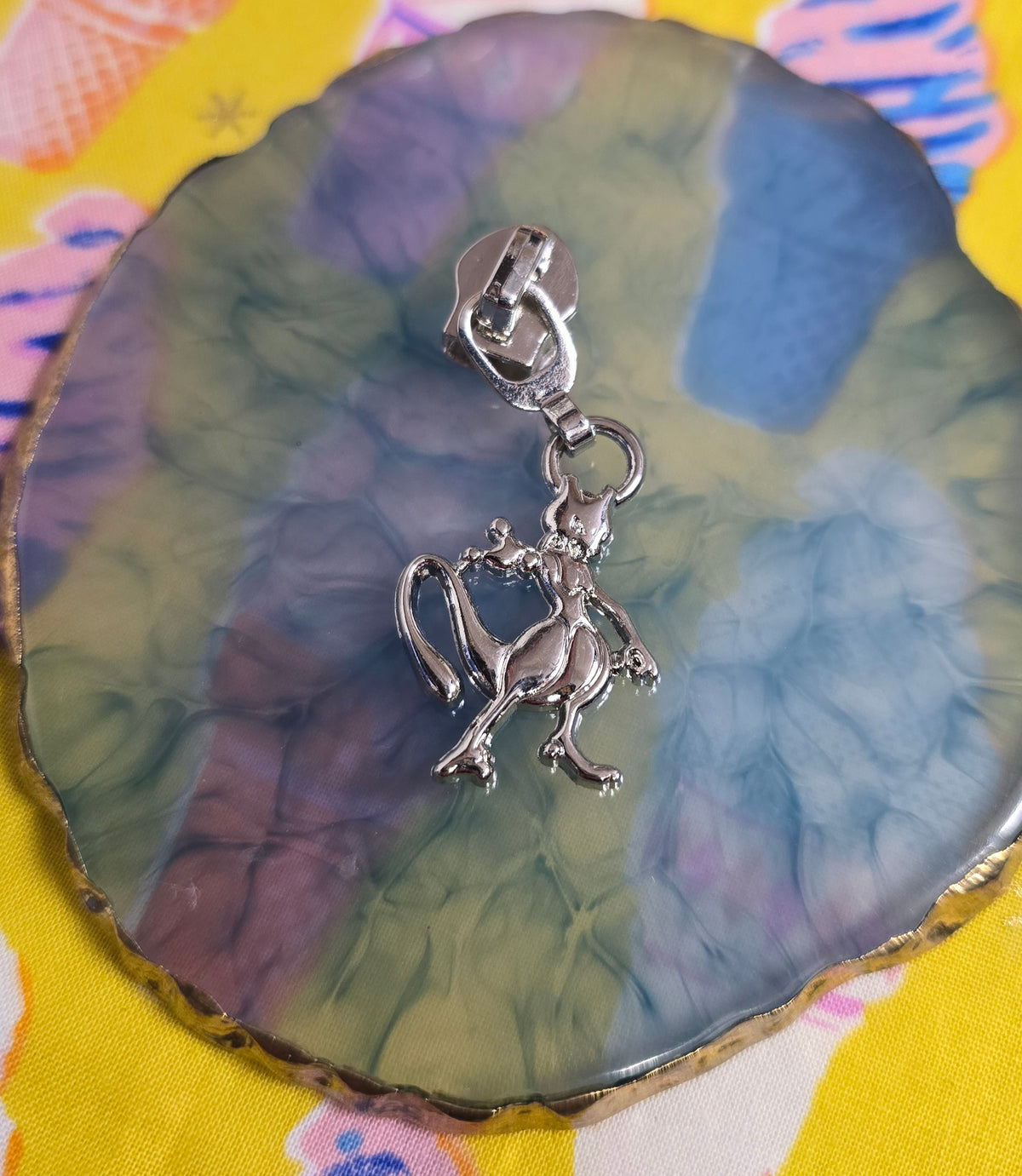 Size 5# POKE Mew2 ANIME  zip pulls SALE