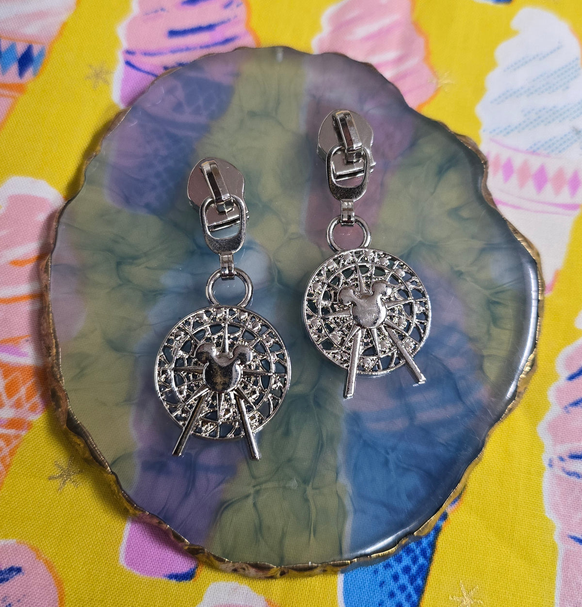 Size 5# mouse medal zip pulls SALE