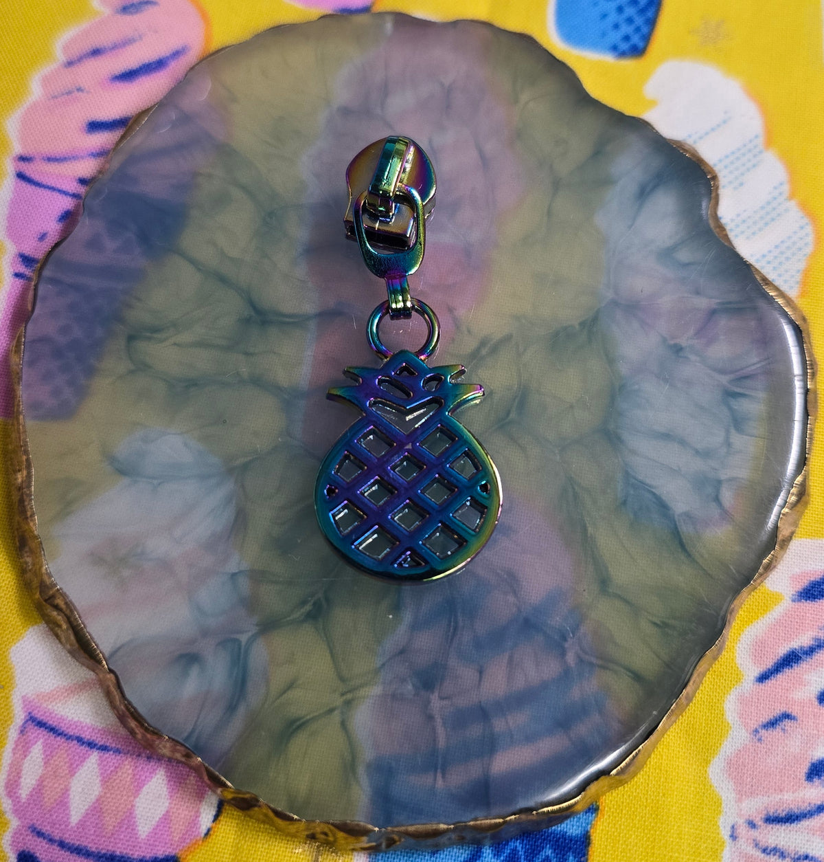 Size 5# PINEAPPLE zip pulls SALE