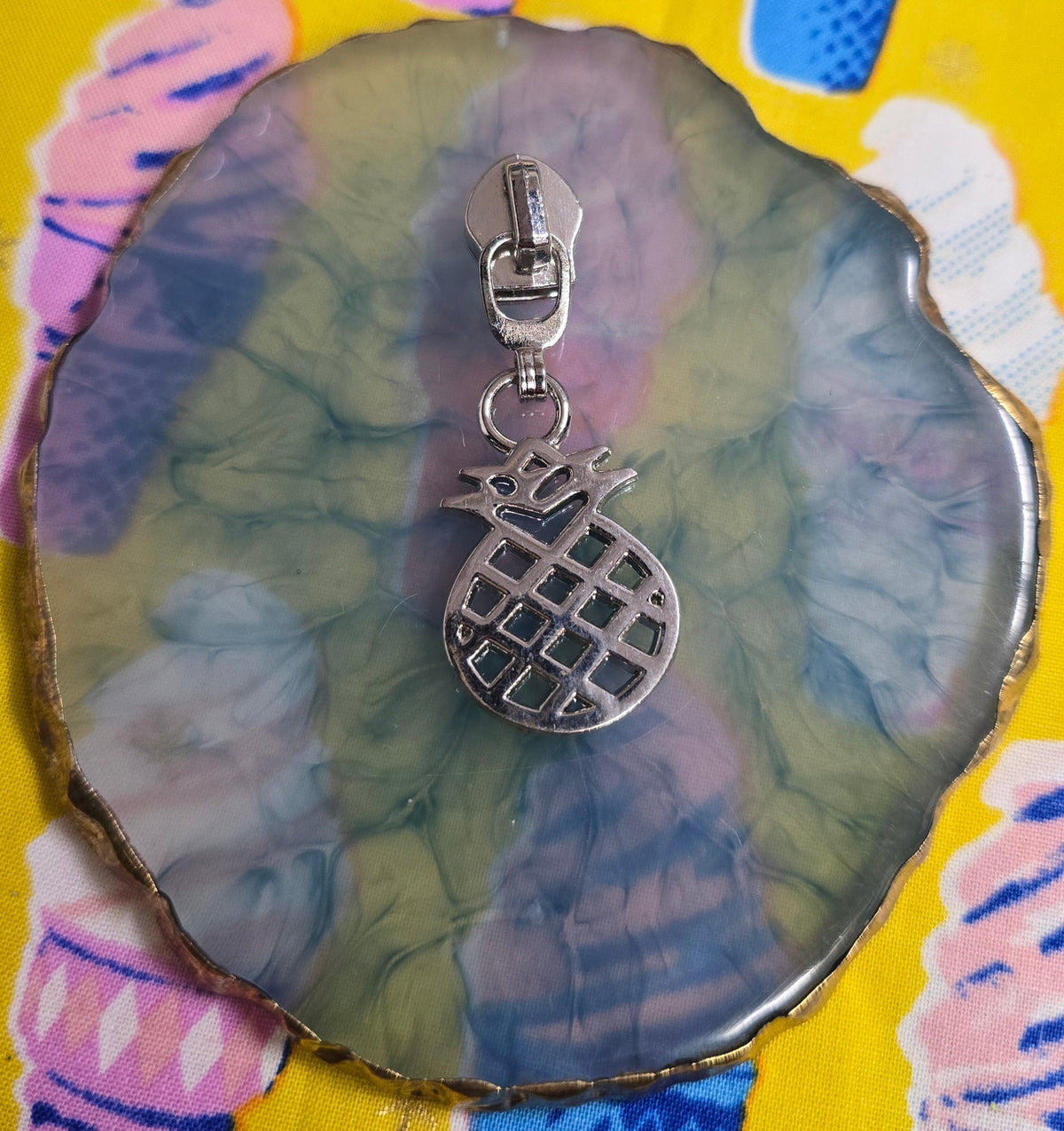 Size 5# PINEAPPLE zip pulls SALE