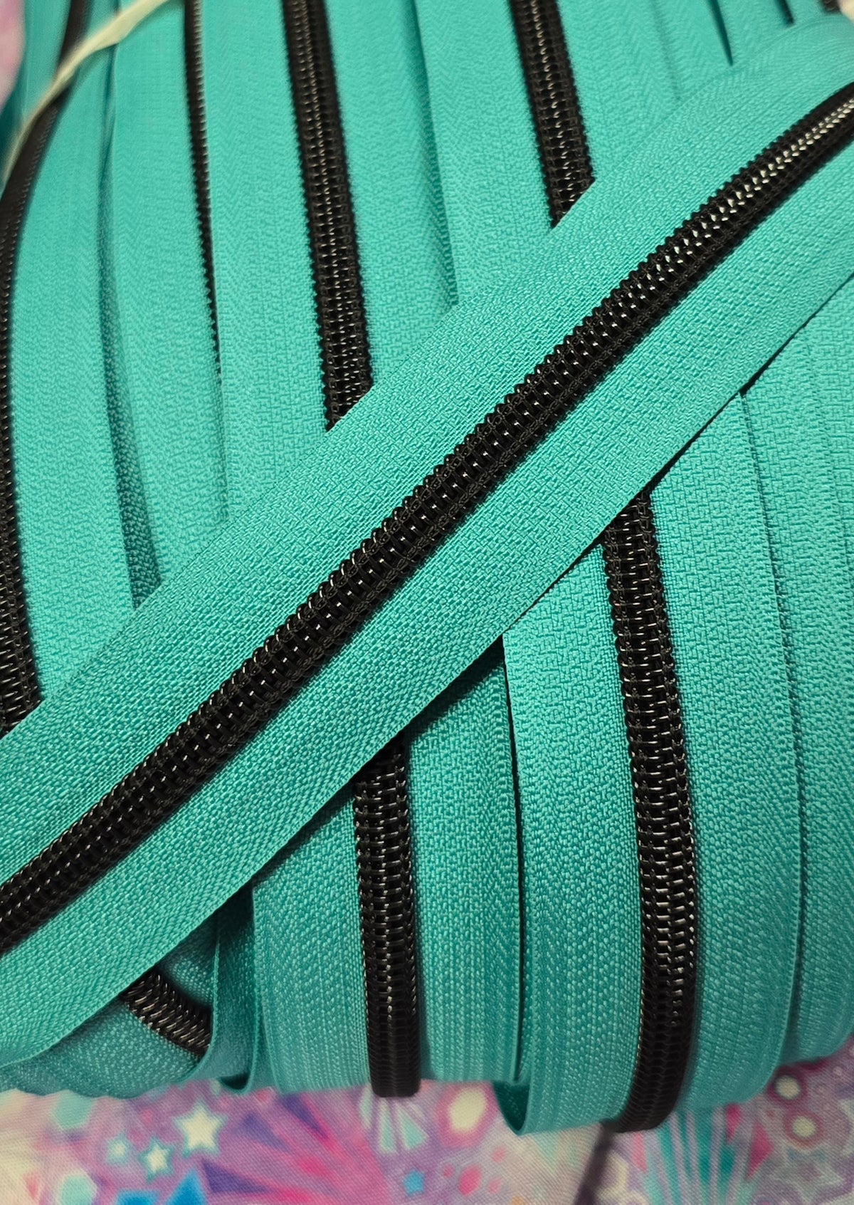 SIZE 5# NEONS JADED Black Teeth continuous zipper tape
