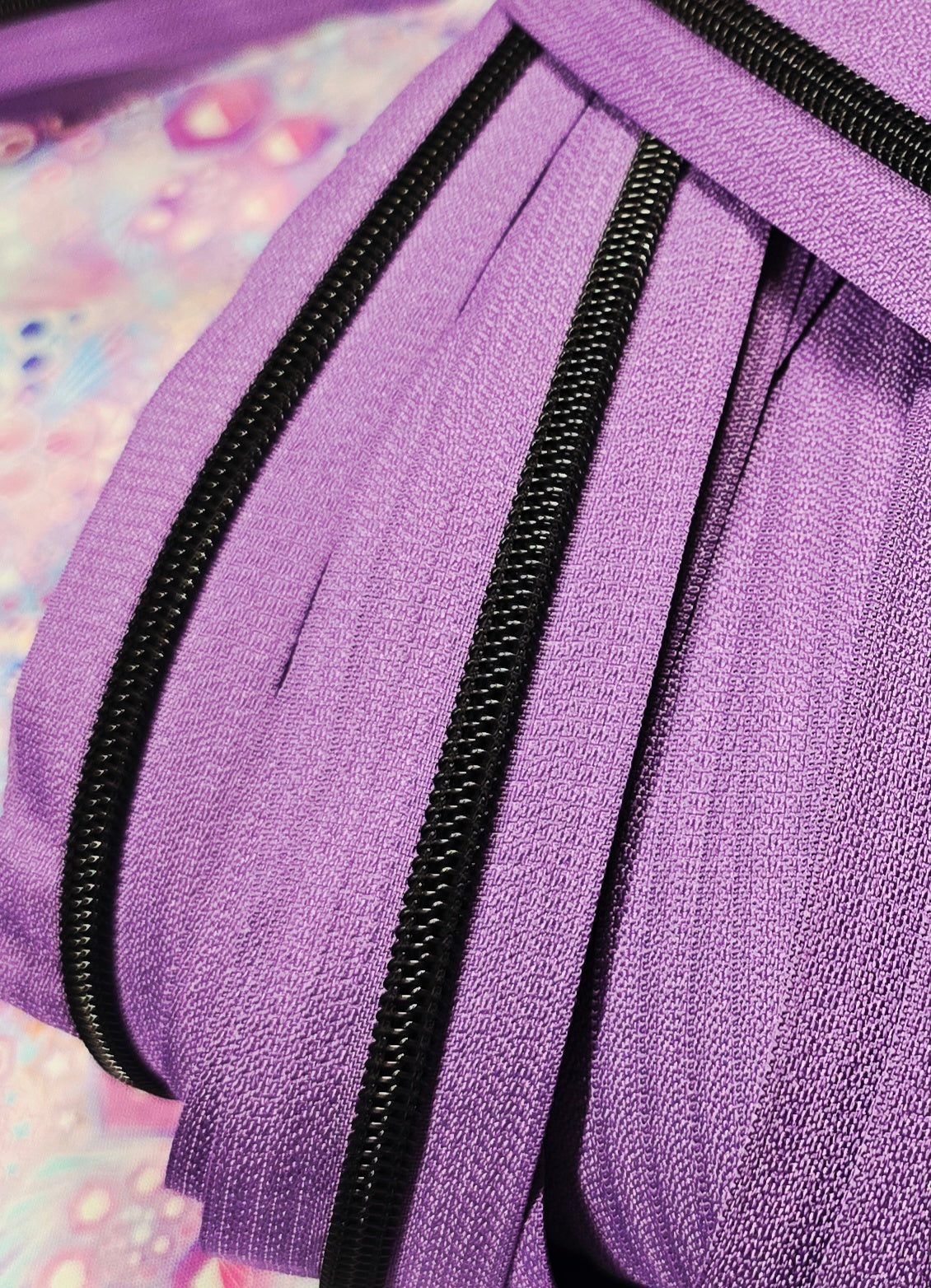 SIZE 5# NEONS GRAPE PURPLE Black Teeth continuous zipper tape