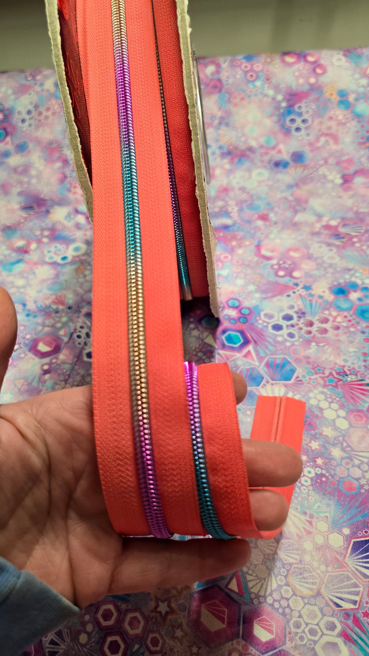 SIZE 5# Coral Orange Rainbow Teeth continuous zipper tape