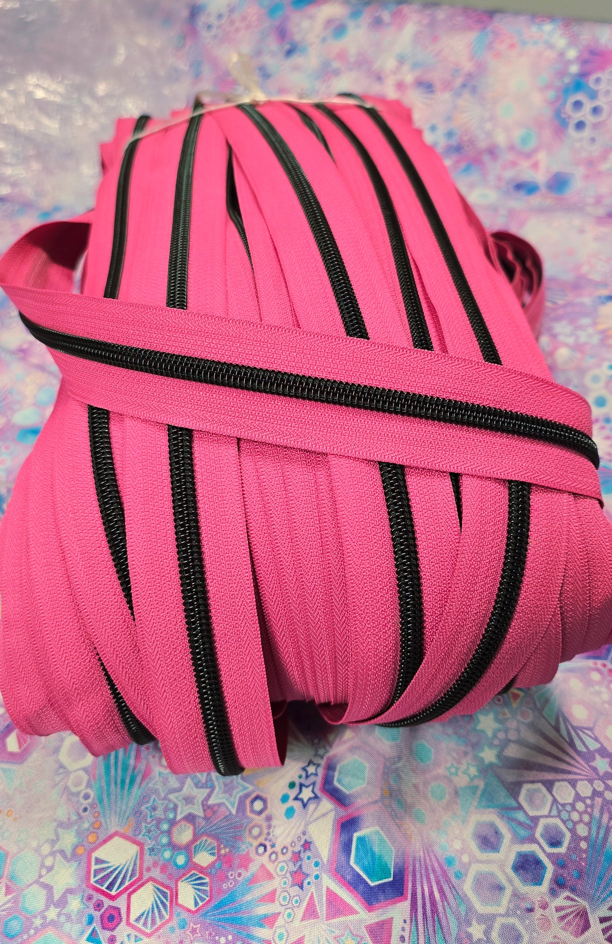 SIZE 5# NEONS BARBIE PINK Black Teeth continuous zipper tape