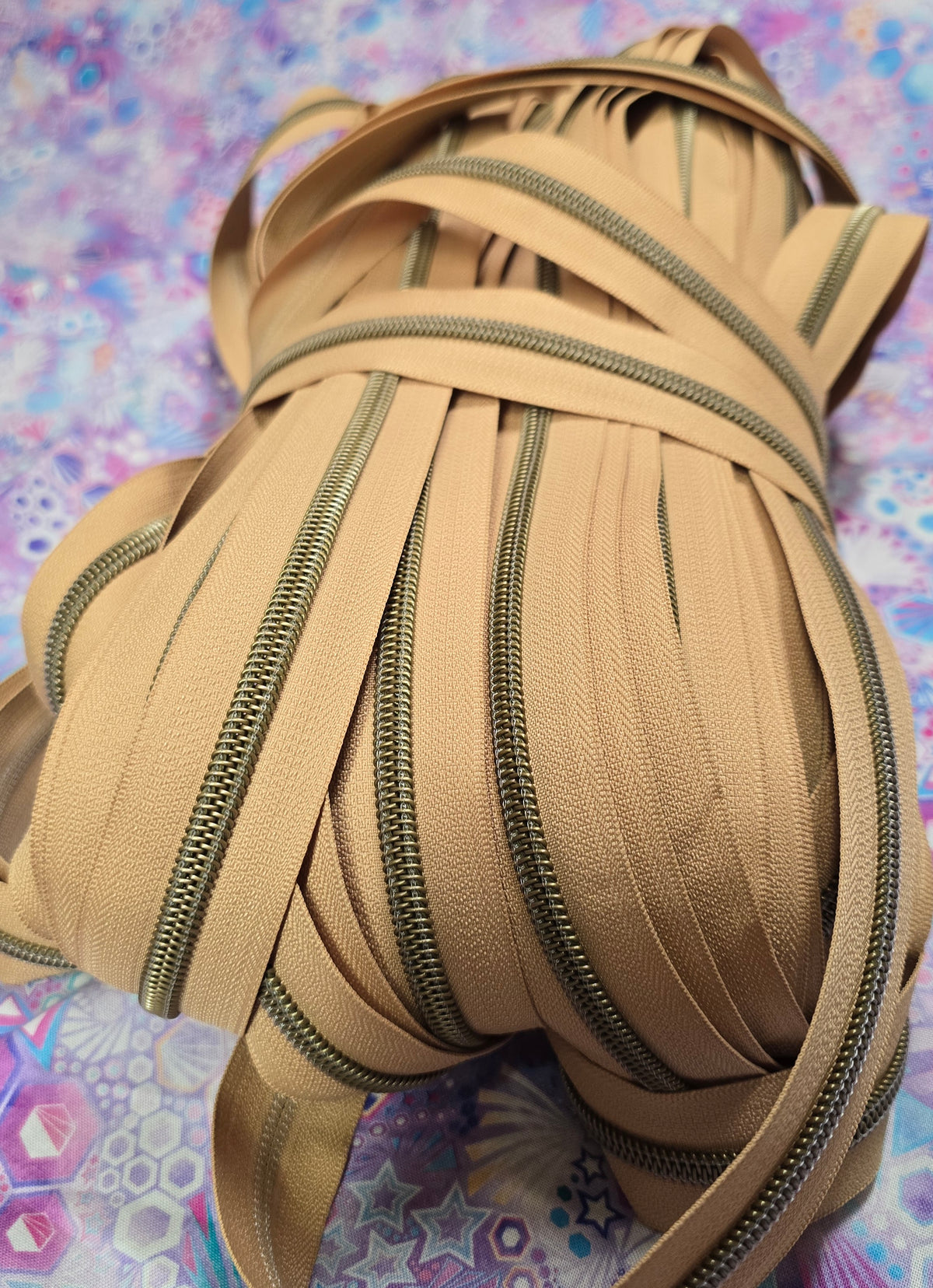 SIZE 5# SANDY BEIGE Antique brass Teeth continuous zipper tape
